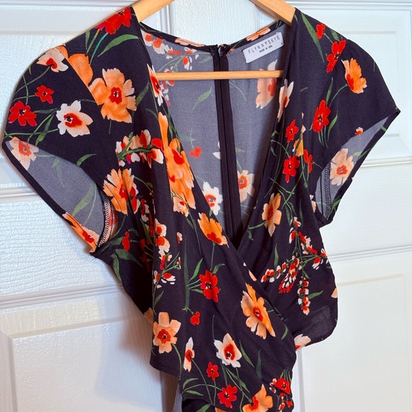 Revolve Flynn Skye All Wrapped Up Maxi Dress in Lost Poppy Small - Navy Floral - Picture 4 of 7